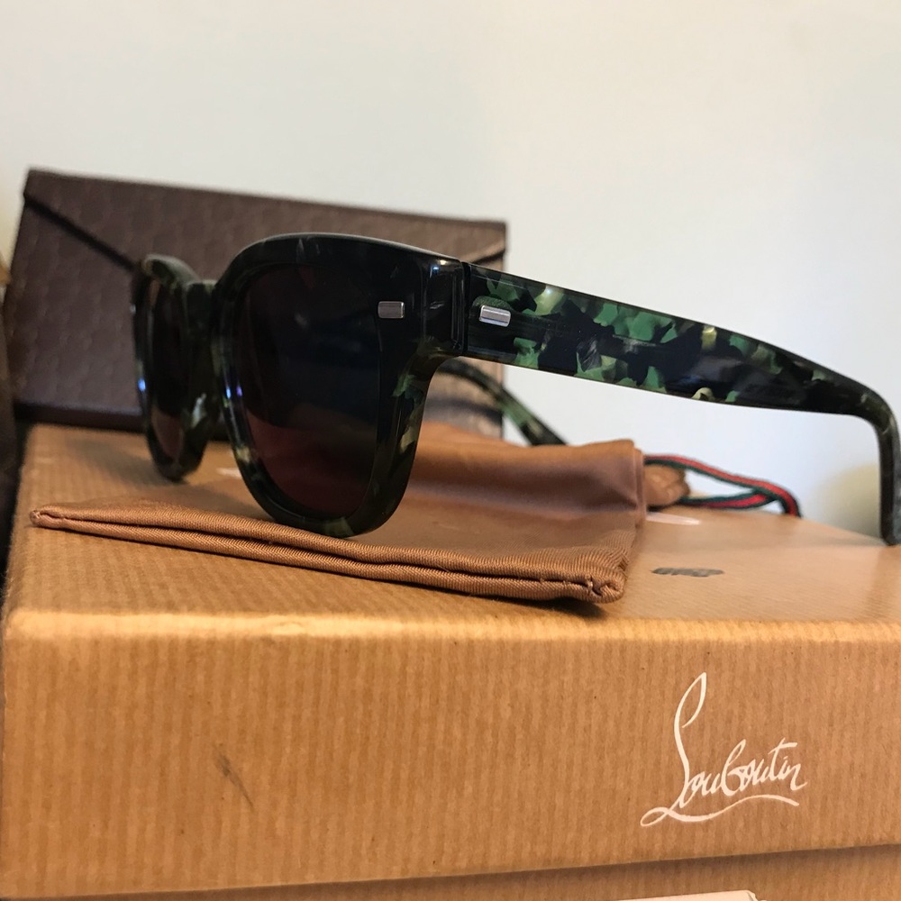  Gucci Sunglasses - Picture 2 of 8